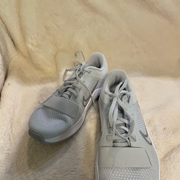 New with box Nike women’s MC Trainer 2 size 5. - Picture 7 of 8